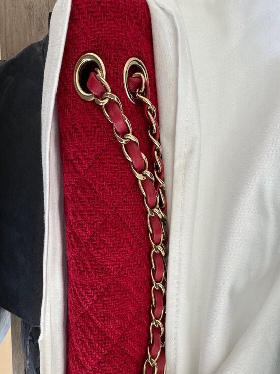 Chanel Classic 11.12 Flap Bag – Red Wool Tweed & Gold Hardware – Brand New - Picture 9 of 16